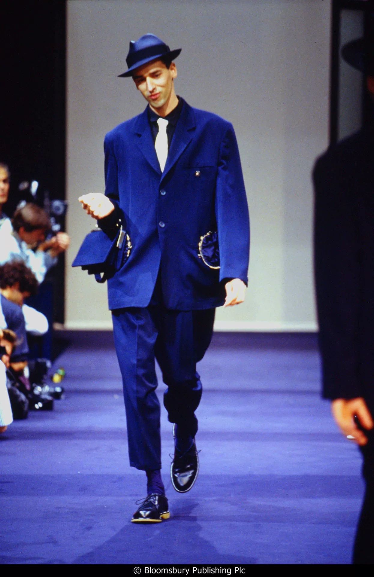 Yohji Yamamoto yohji yamamoto wool blazer with unique pockets Size US S / EU 44-46 / 1 - 2 Thumbnail
