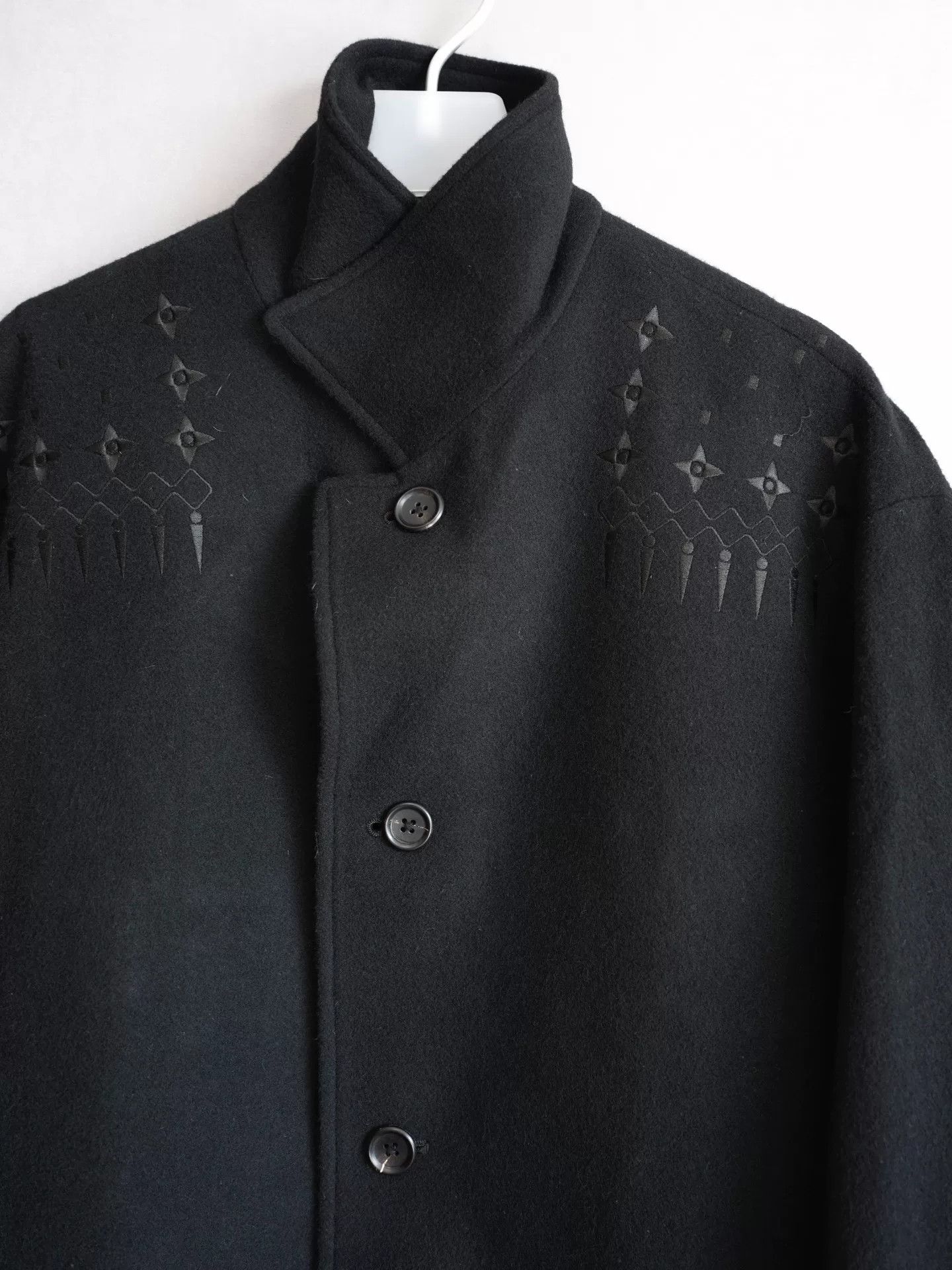 Yohji Yamamoto Yohji Yamamoto Embroidered Long Coat Size US M / EU 48-50 / 2 - 5 Thumbnail