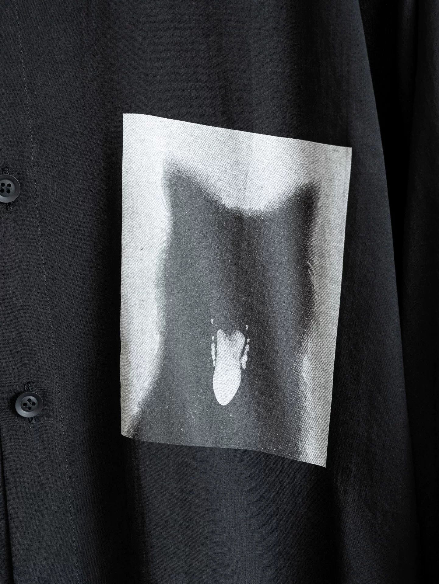 Yohji Yamamoto Yohji Yamamoto Dog Print Long Sleeve Shirt Size US M / EU 48-50 / 2 - 5 Thumbnail