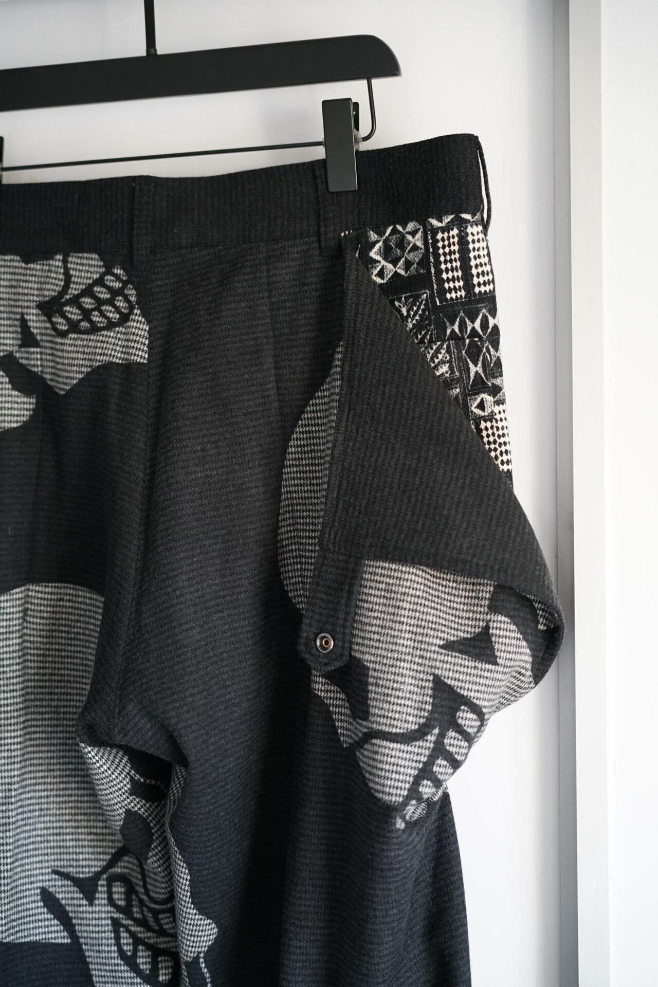 Yohji Yamamoto Yohji Yamamoto Wide-Leg Skull Print Pants Size US 27 - 6 Thumbnail