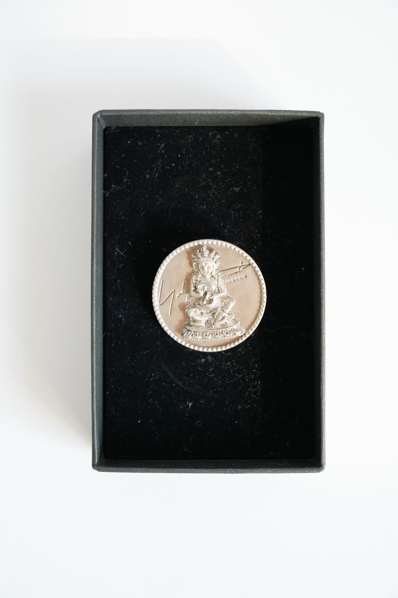 Yohji Yamamoto Yohji Yamamoto Buddha Statue Brooch Size ONE SIZE - 2 Thumbnail