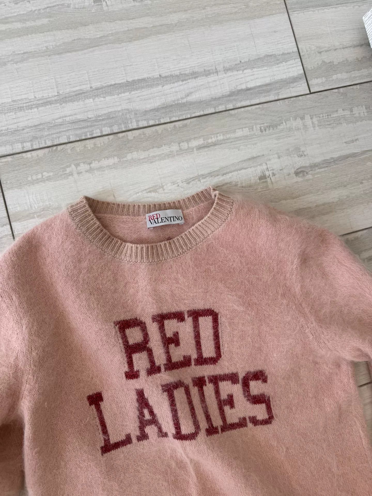 Valentino Red Ladies Cashmere Sweater Size US M / EU 48-50 / 2 - 4 Thumbnail