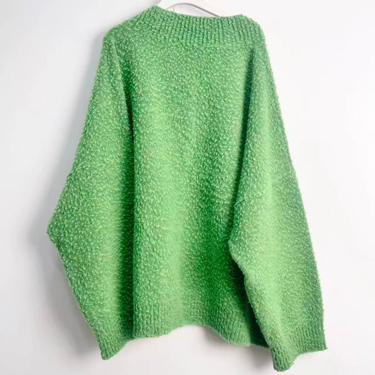 Loewe LOEWE Green V-Neck Loose Sweater Size US S / EU 44-46 / 1 - 5 Thumbnail