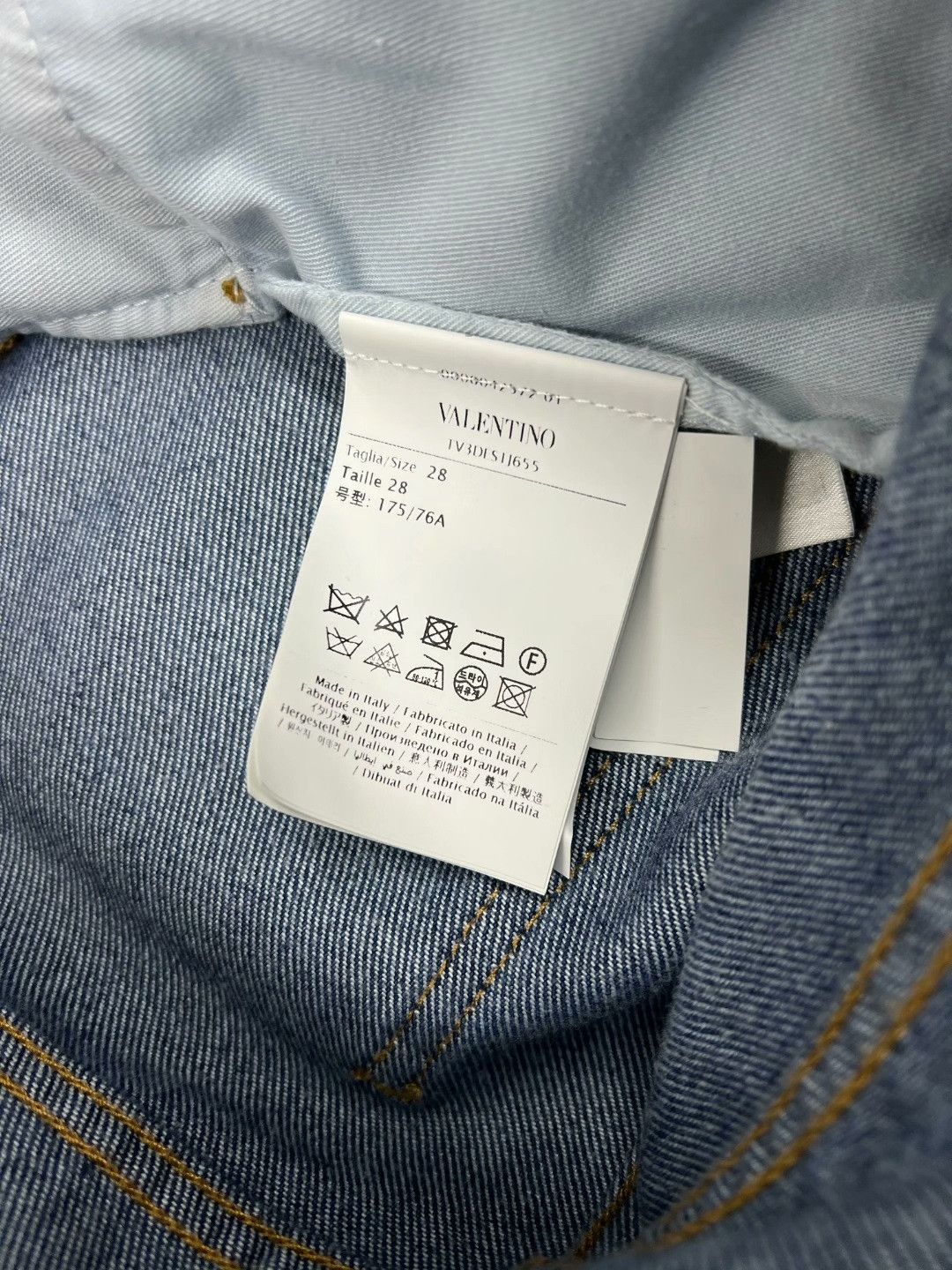 Valentino Valentino Blue Embroidered Denim Jeans Size US 28 / EU 44 - 8 Thumbnail