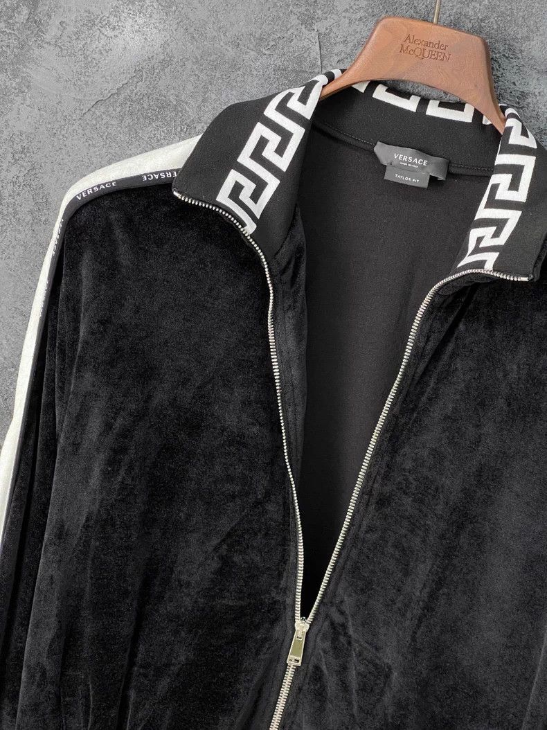 Versace VERSACE Greek Key Velvet Jacket Size US S / EU 44-46 / 1 - 5 Thumbnail