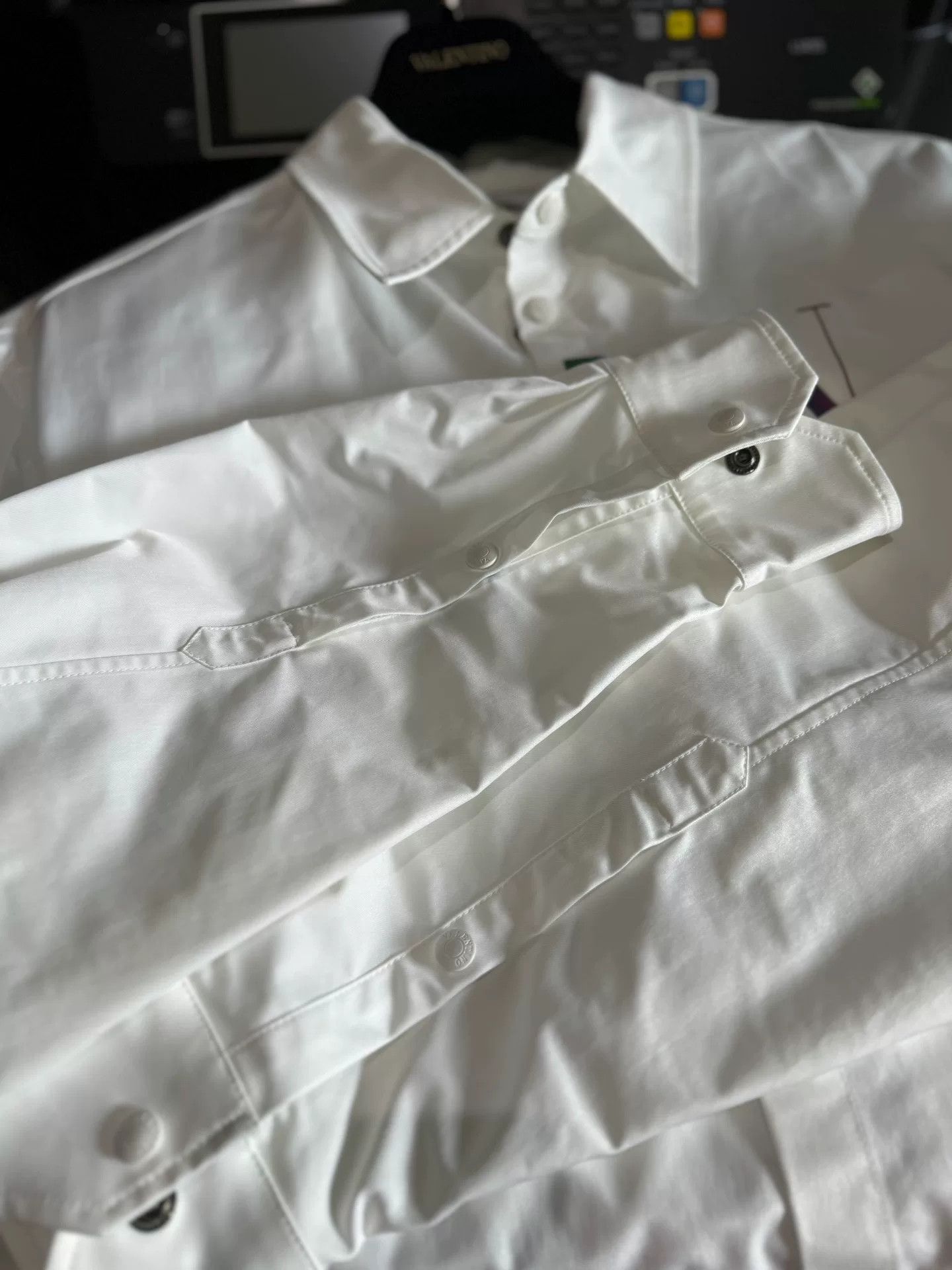 Valentino Valentino VLTN Print White Shirt Size US M / EU 48-50 / 2 - 5 Thumbnail