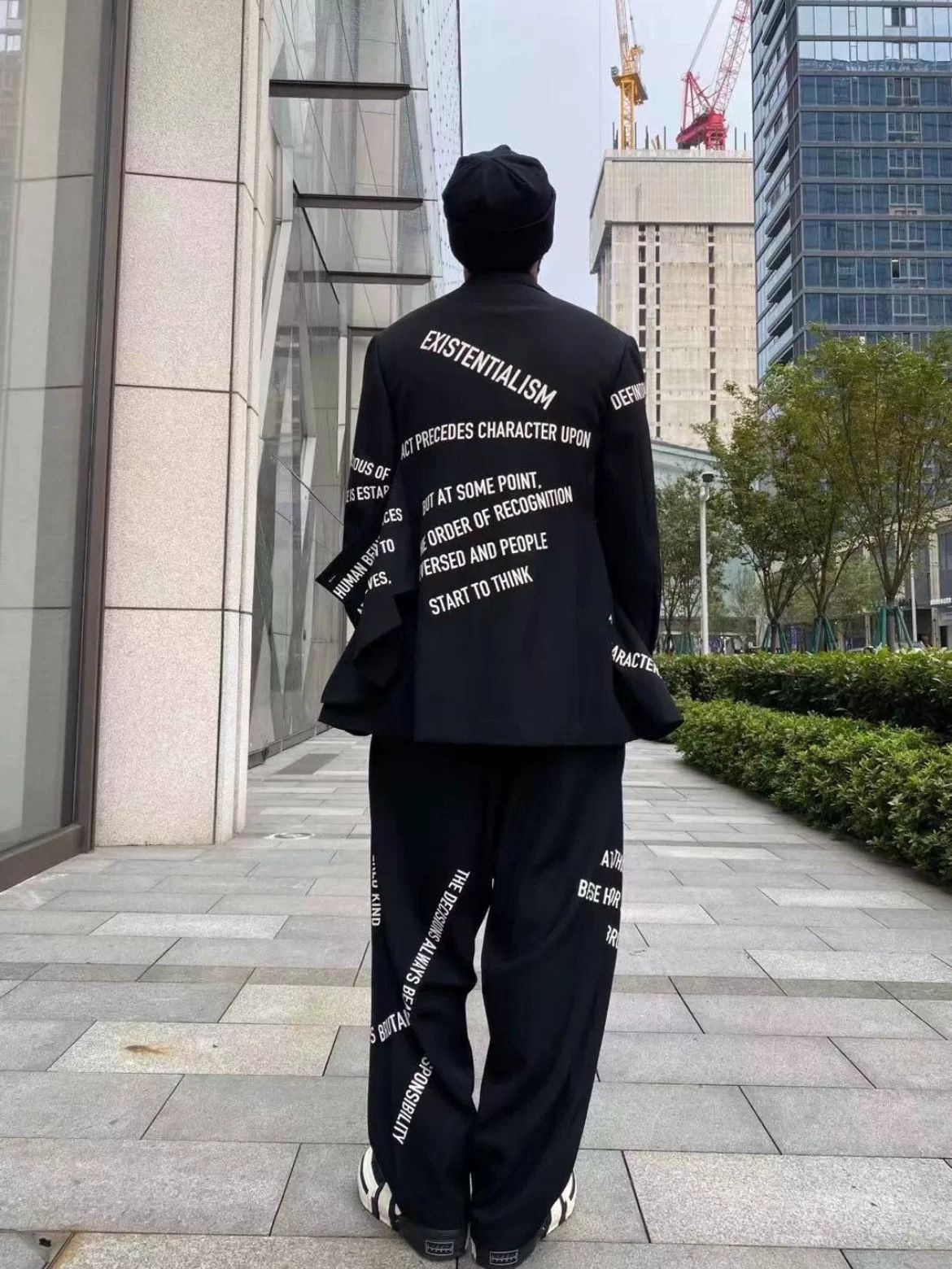 Yohji Yamamoto Yohji Yamamoto Black Suit with Statements Size US S / EU 44-46 / 1 - 8 Thumbnail