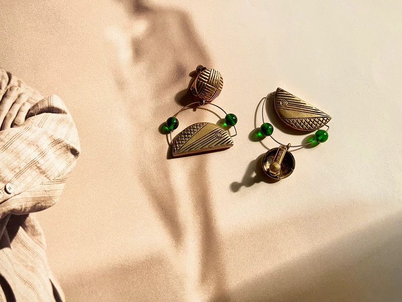 Kenzo 1986 Kenzo Green Glass Bead Earrings Size ONE SIZE - 2 Thumbnail