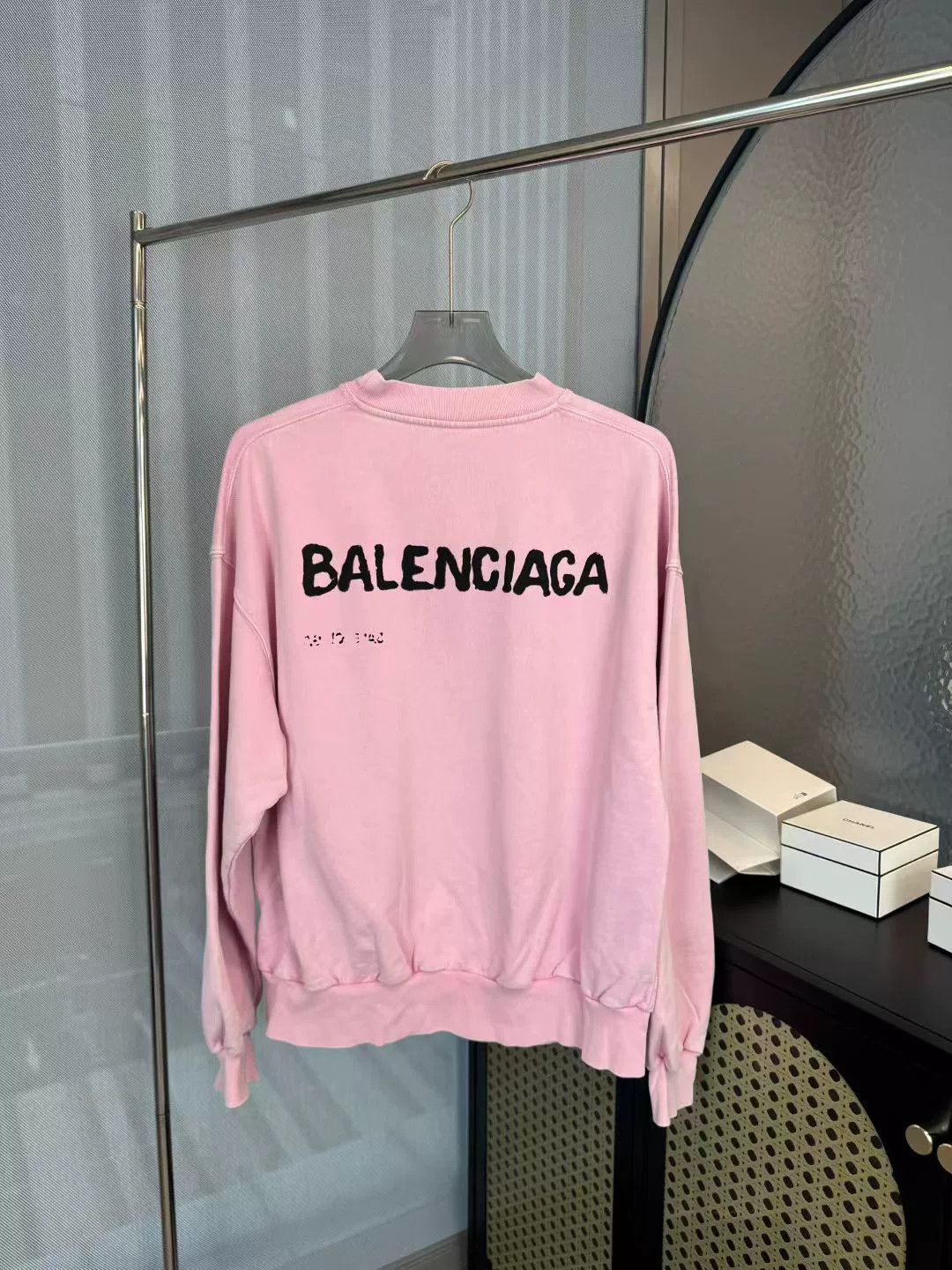 Balenciaga Balenciaga Pink XS Sweatshirt New With Tags Size US XS / EU 42 / 0 - 2 Thumbnail