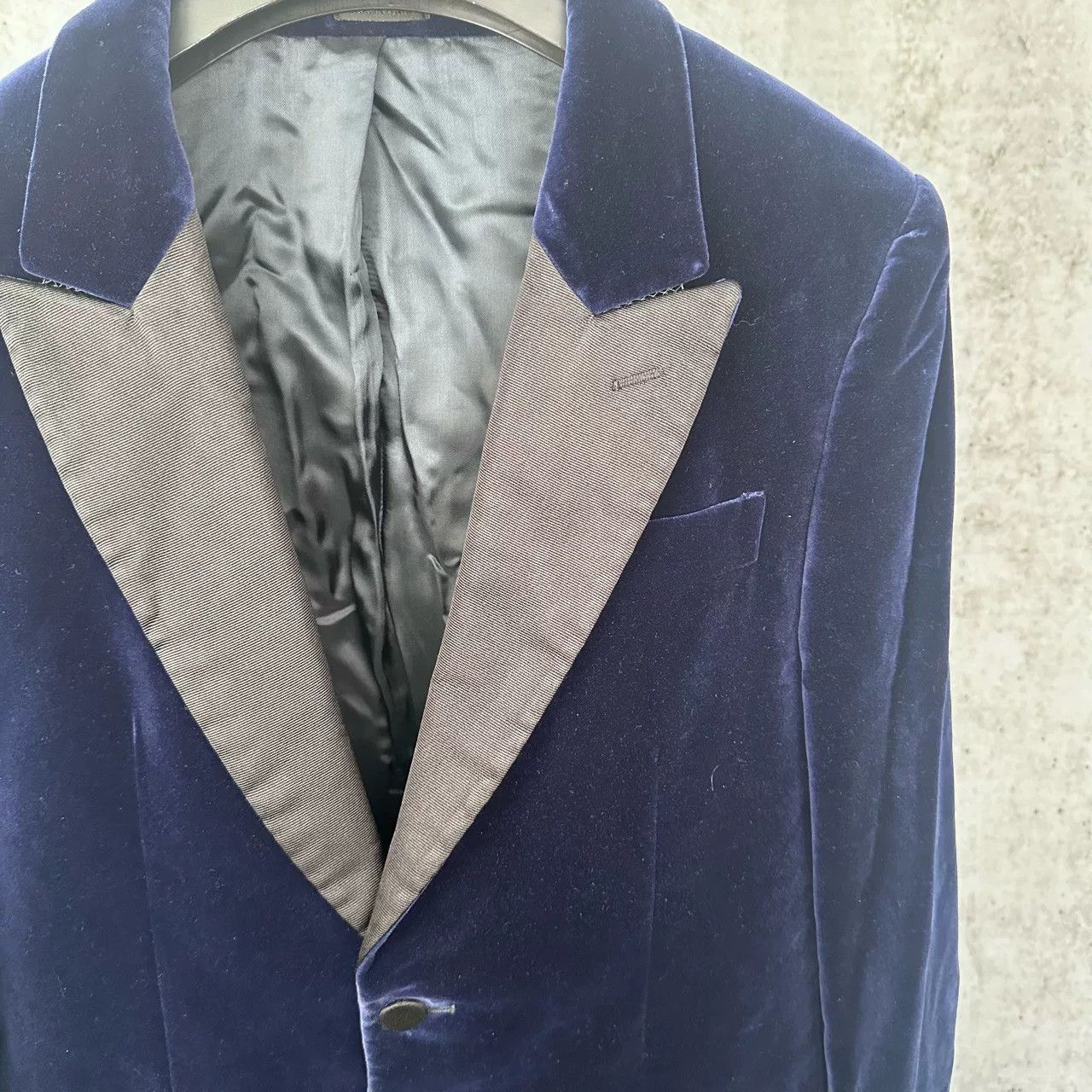 Alexander McQueen Alexander McQueen Men's Velvet Blazer Size US M / EU 48-50 / 2 - 3 Thumbnail
