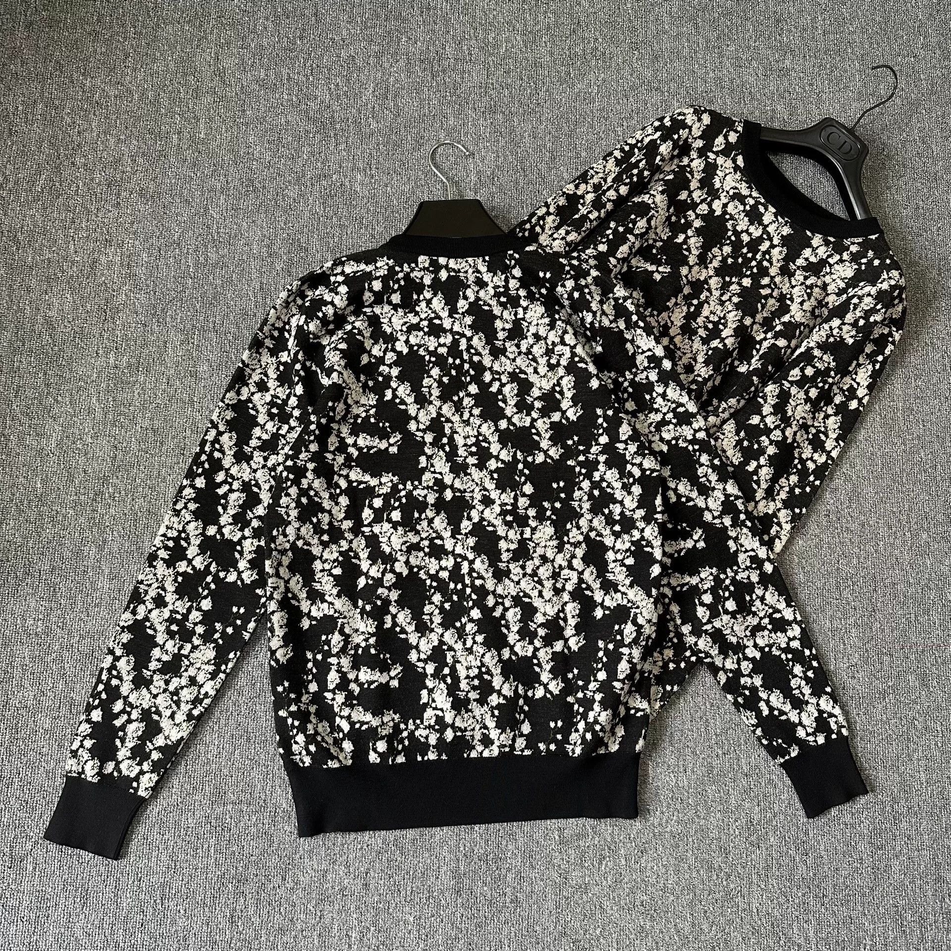 Dior dior homme 14fw floral pattern sweater Size US M / EU 48-50 / 2 - 4 Thumbnail