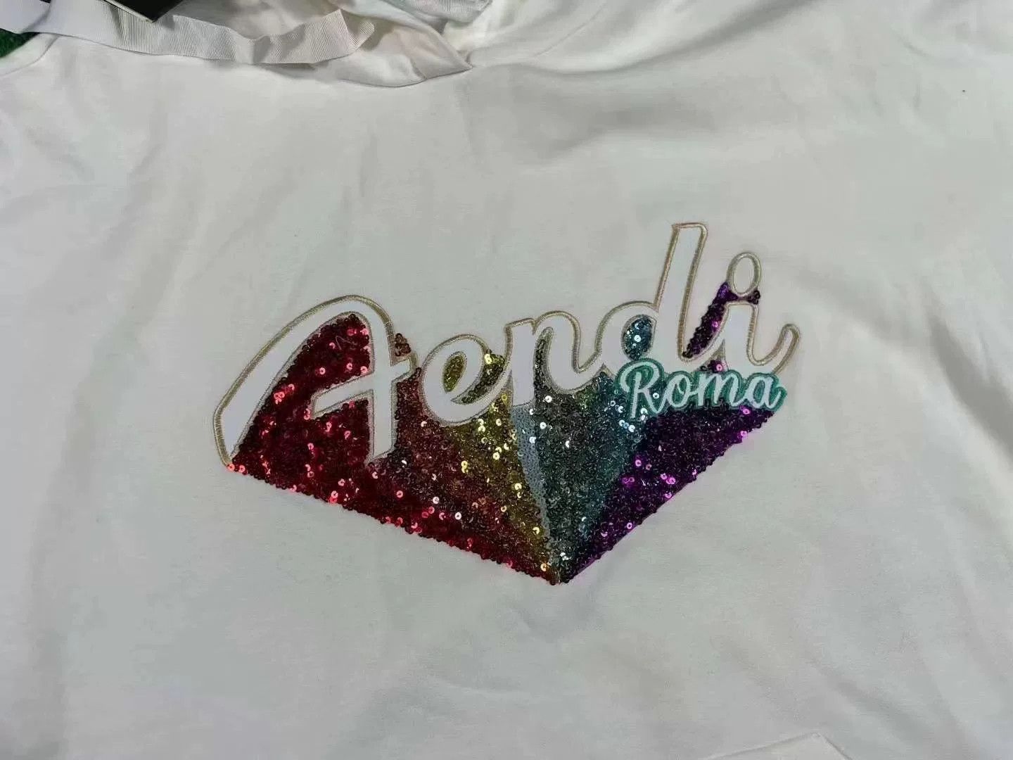 Fendi fendi rainbow logo hoodie in white Size US S / EU 44-46 / 1 - 3 Thumbnail