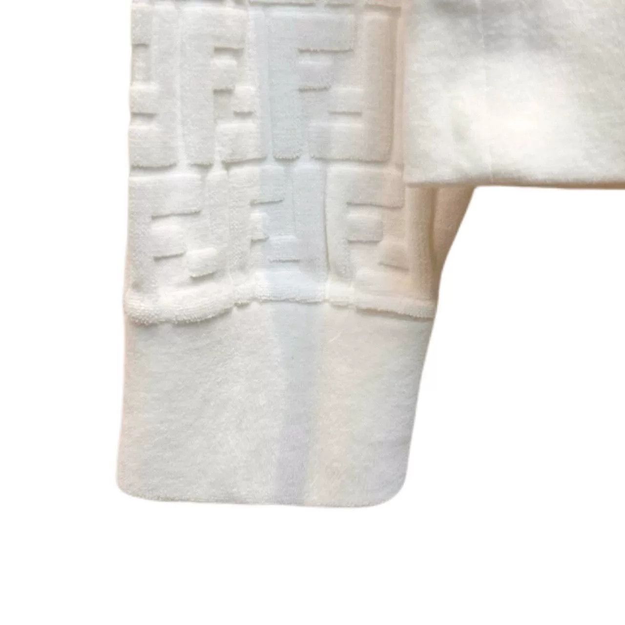 Fendi fendi men's logo patterned long sleeve sweater Size US M / EU 48-50 / 2 - 4 Thumbnail