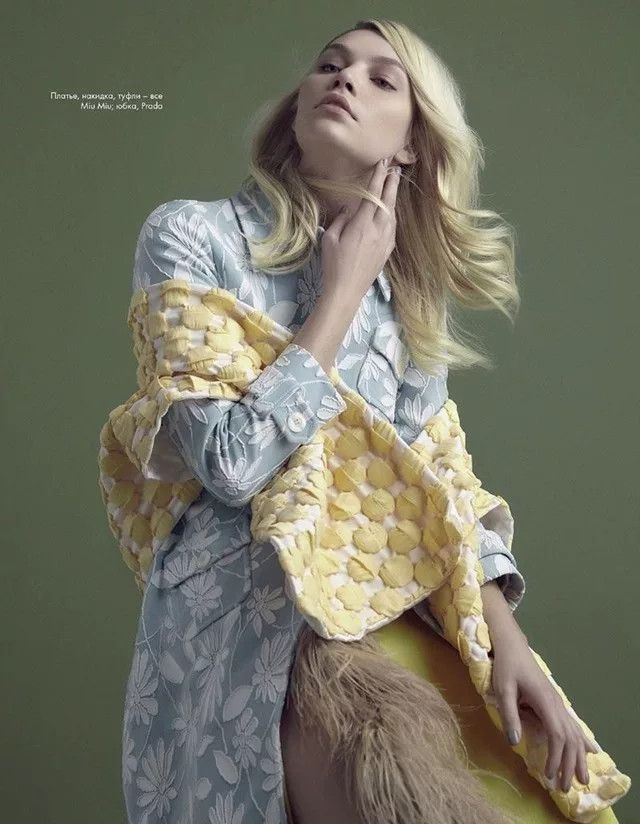 Miu Miu fresh blue floral coat by miu miu Size US S / EU 44-46 / 1 - 8 Thumbnail