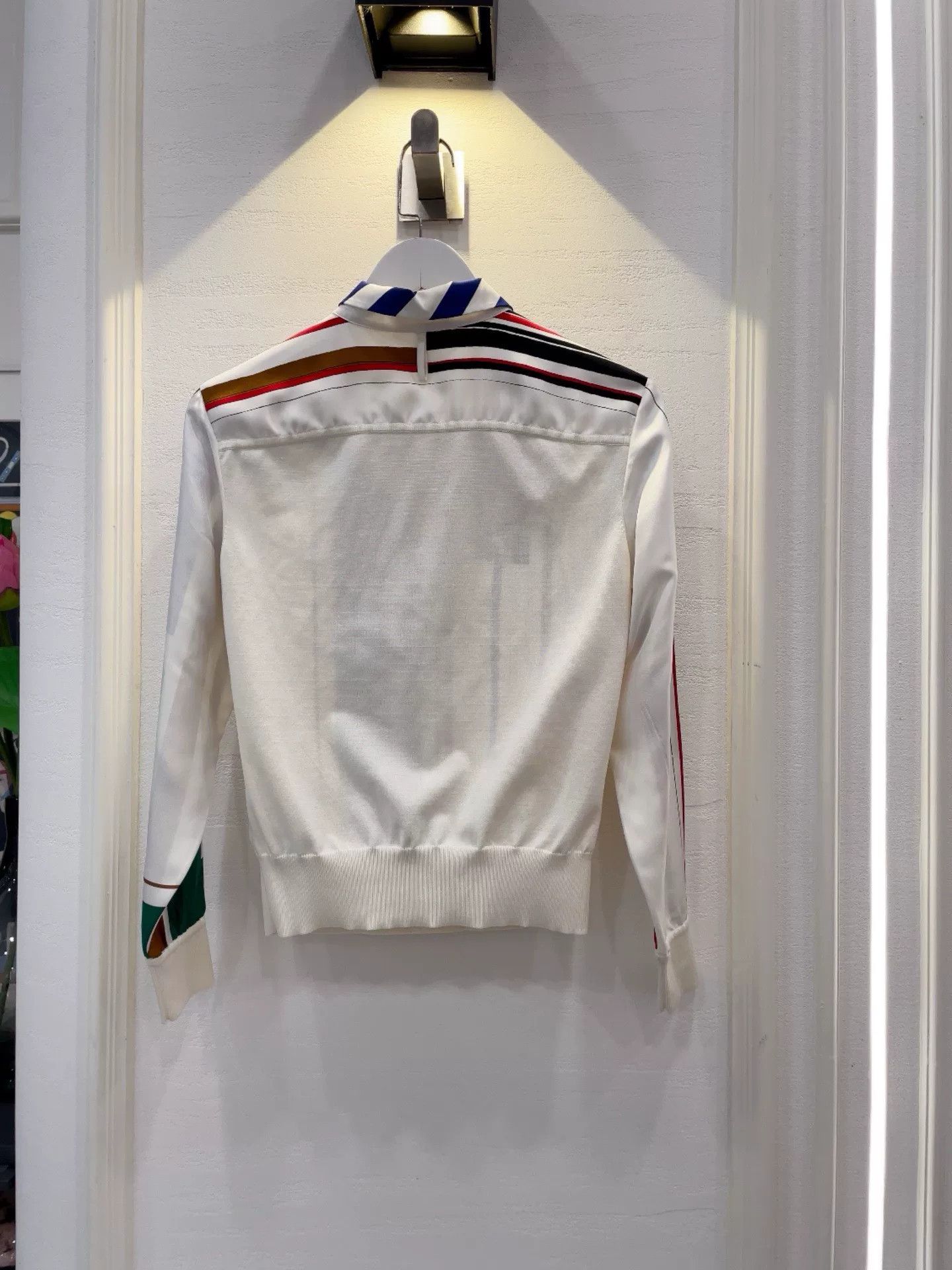 Hermes Hermes Silk Shirt in Colorful Design Size US XS / EU 42 / 0 - 2 Thumbnail