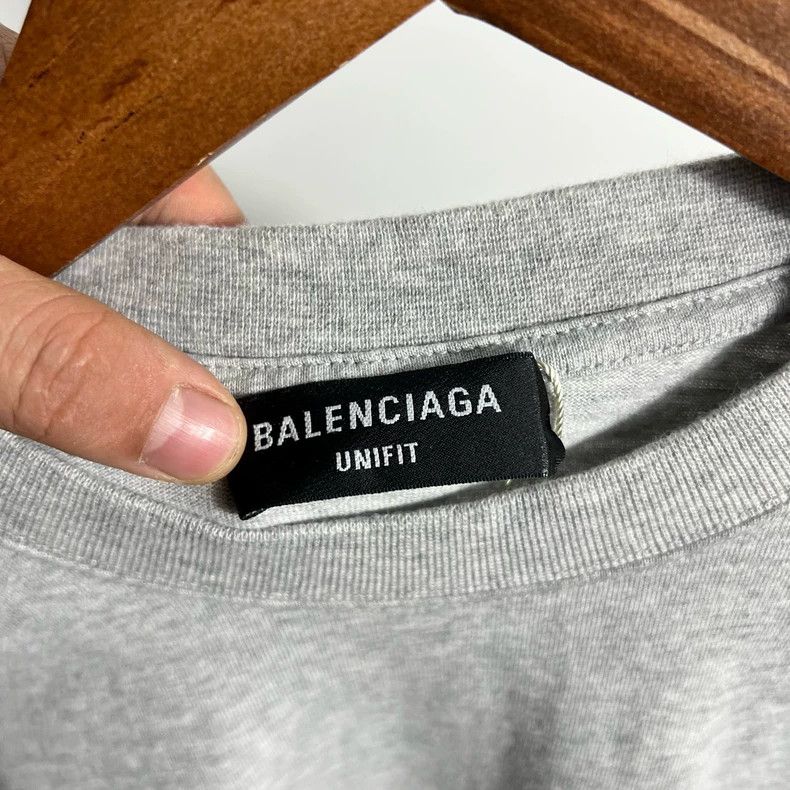 Balenciaga Balenciaga Inverted Logo Embroidered Tee Size US XS / EU 42 / 0 - 3 Thumbnail