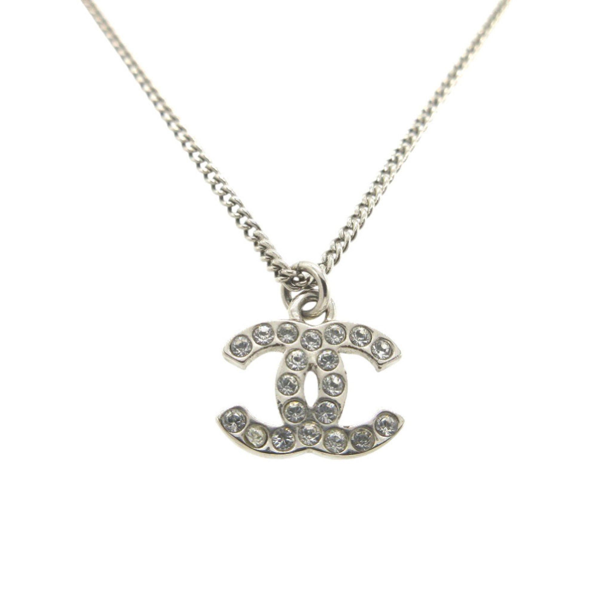 Chanel Excellent condition Chanel Coco Mark C12V necklace with metal rhinestones and silver accents, item number 0548CHANEL Size ONE SIZE - 3 Thumbnail