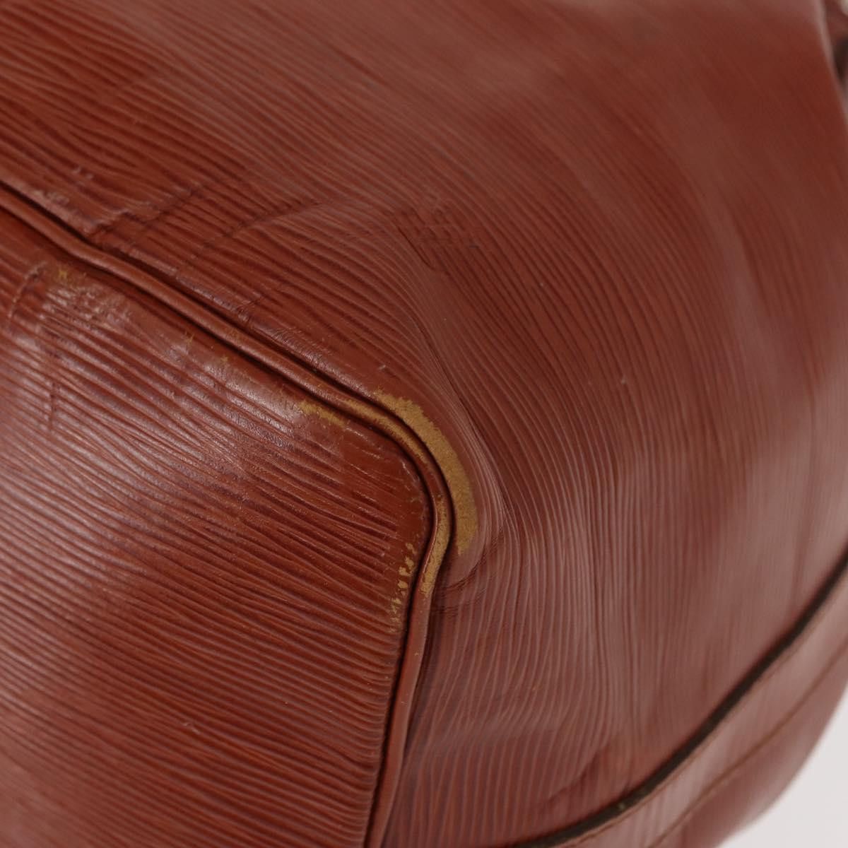 Louis Vuitton Louis Vuitton Petit Noe Handbag Epi Leather Size ONE SIZE - 10 Thumbnail