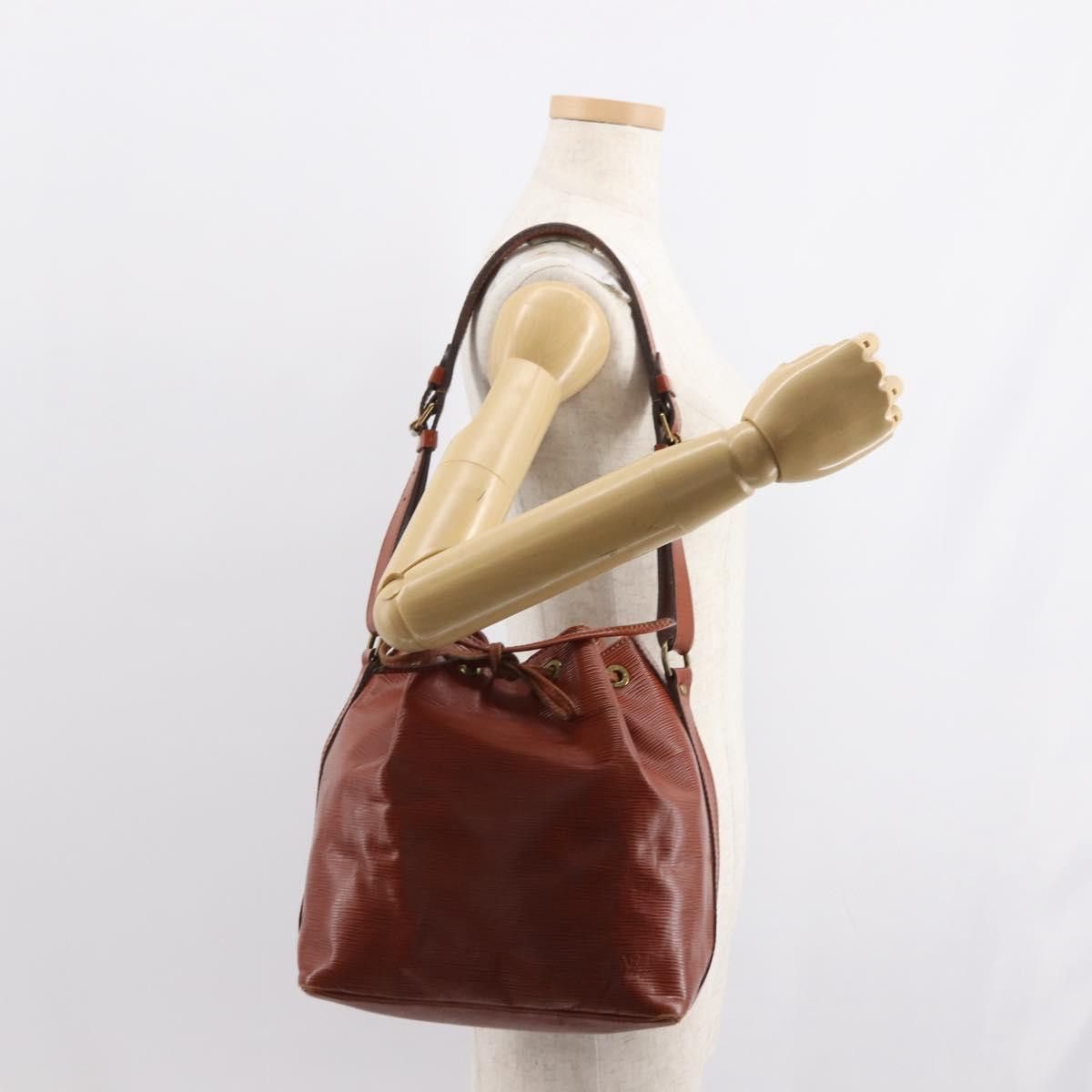 Louis Vuitton Louis Vuitton Petit Noe Handbag Epi Leather Size ONE SIZE - 14 Thumbnail