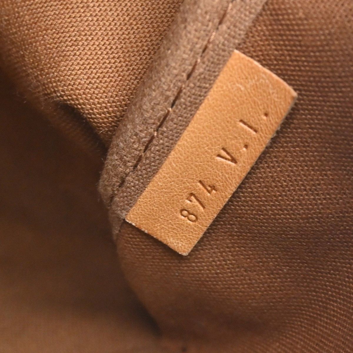 Louis Vuitton Louis Vuitton Saumur Handbag Monogram Canvas Size ONE SIZE - 8 Thumbnail