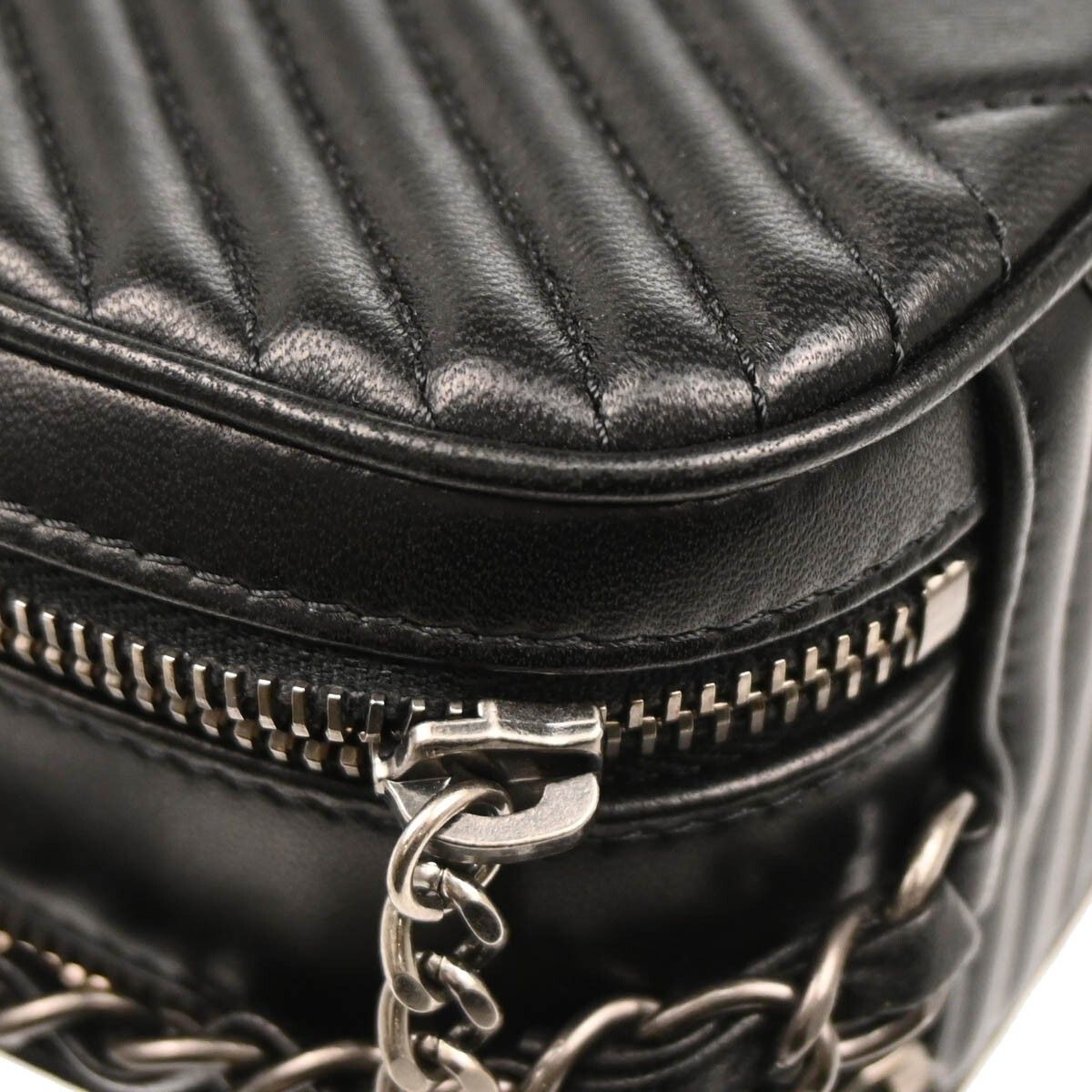 Chanel Chanel Coco Boy Camera Bag Quilted Leather Size ONE SIZE - 6 Thumbnail