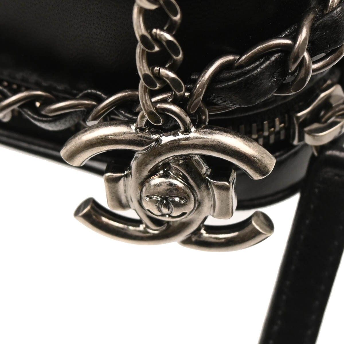 Chanel Chanel Coco Boy Camera Bag Quilted Leather Size ONE SIZE - 9 Thumbnail