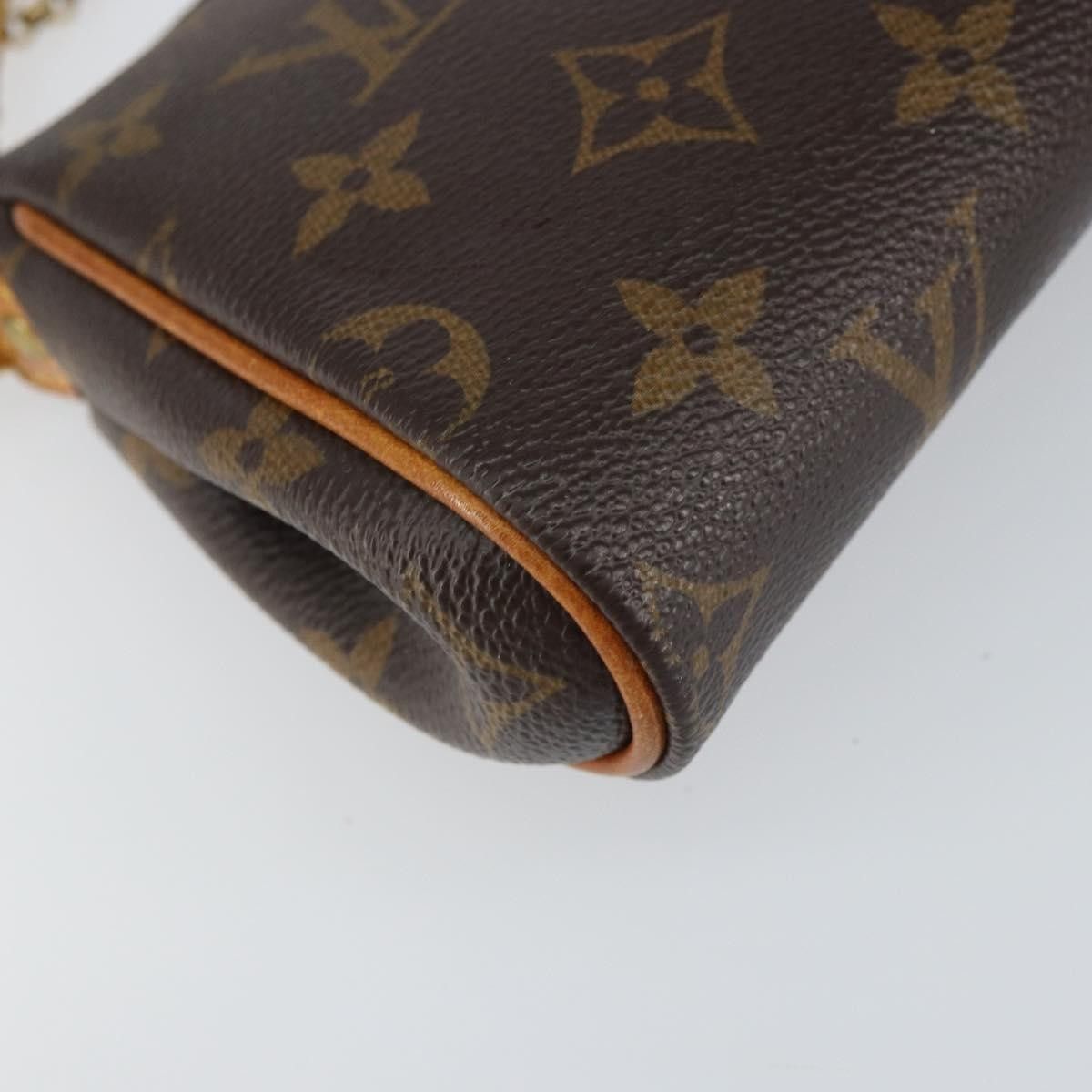 Louis Vuitton Louis Vuitton Eva Handbag Monogram Canvas Size ONE SIZE - 9 Thumbnail