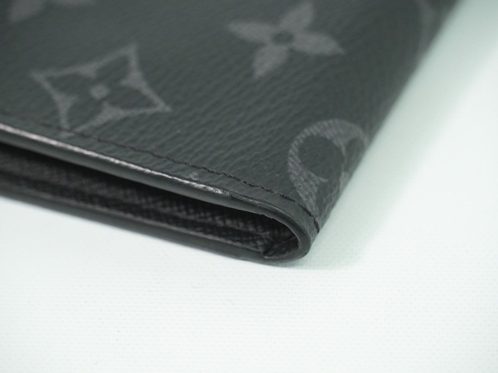 Louis Vuitton Louis Vuitton Eclipse Porte Monnaie Monogram Canvas Size ONE SIZE - 7 Thumbnail