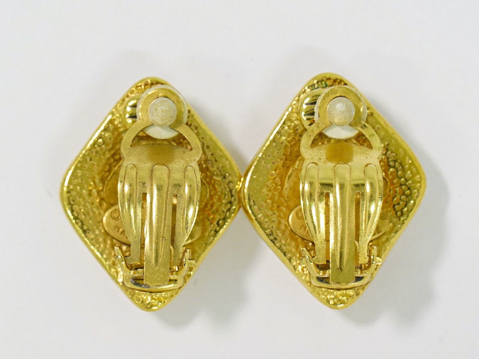 Chanel Chanel Vintage CC Diamond Shape Clips-On Earrings Gold-Plated Size ONE SIZE - 2 Thumbnail