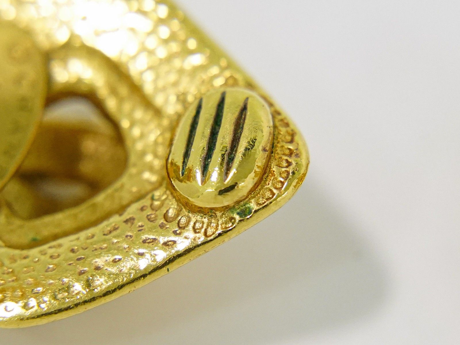 Chanel Chanel Vintage CC Diamond Shape Clips-On Earrings Gold-Plated Size ONE SIZE - 7 Thumbnail