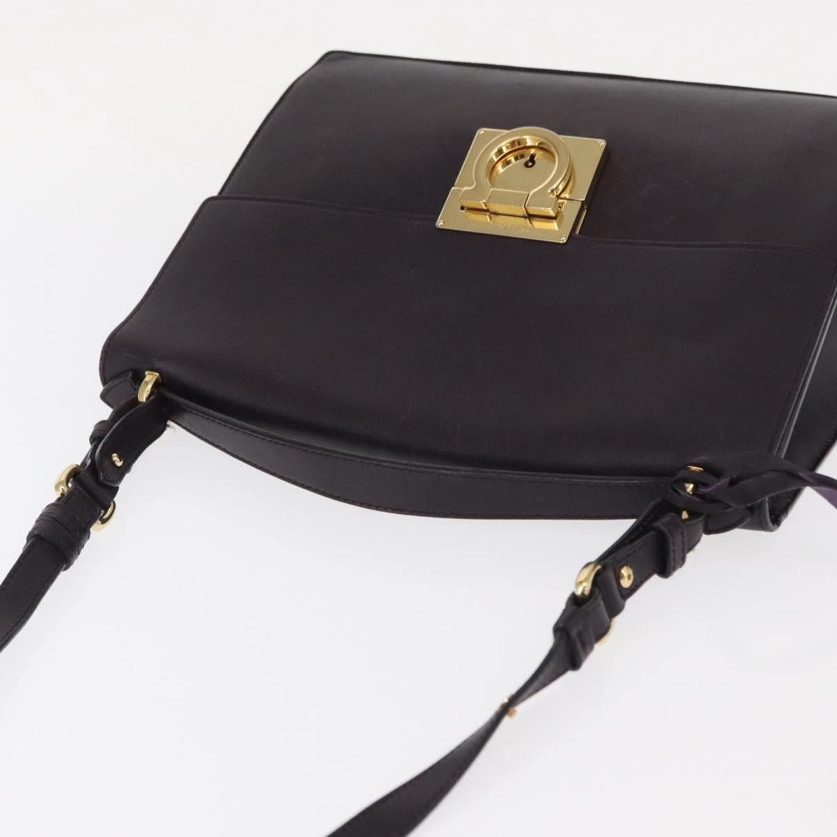 Salvatore Ferragamo Salvatore Ferragamo Gancini Shoulder Bag Leather Size ONE SIZE - 14 Thumbnail