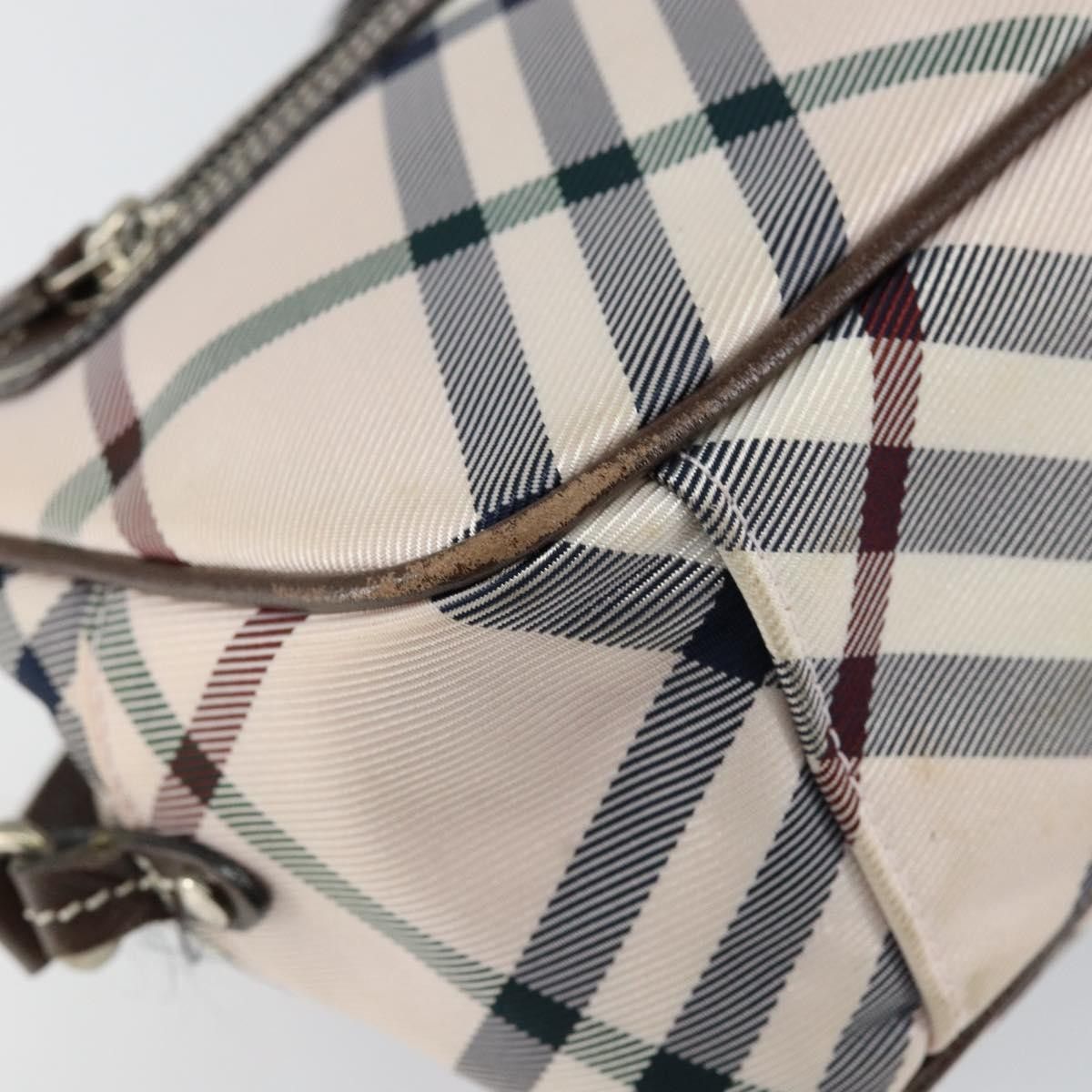 Burberry Burberry Nova Check Blue Label Nylon Size ONE SIZE - 12 Thumbnail