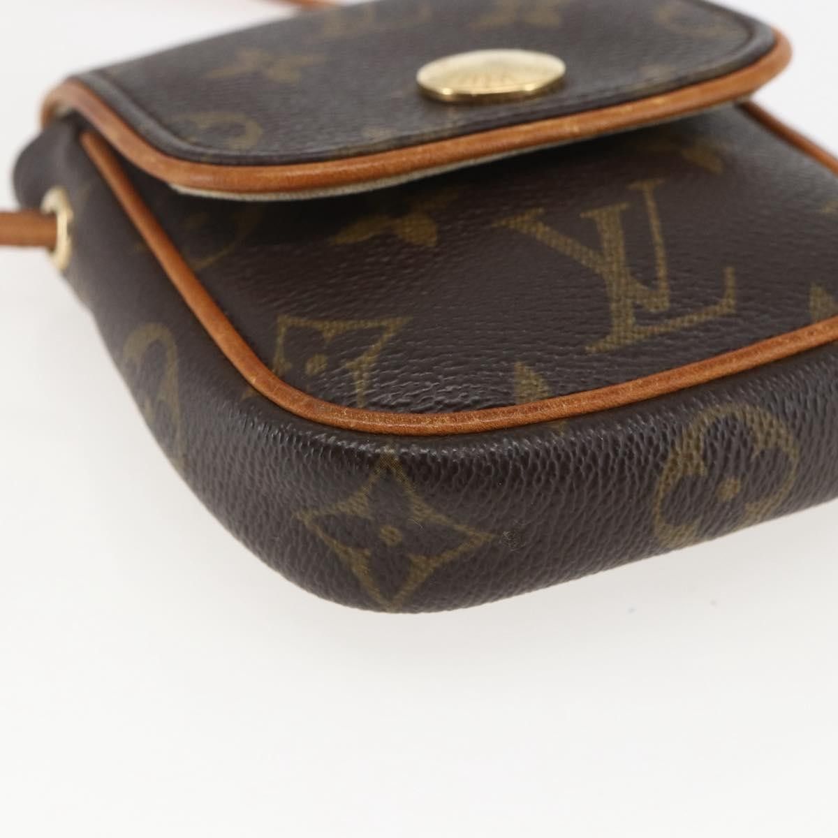 Louis Vuitton Louis Vuitton Cancun Pochette Monogram Canvas Size ONE SIZE - 9 Thumbnail