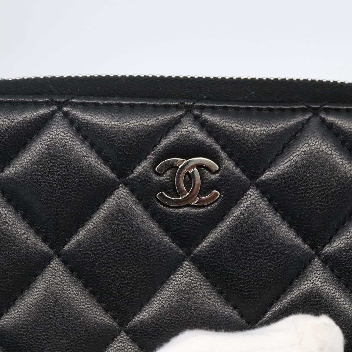 Chanel Chanel Zip Around Organizer Quilted Lambskin Size ONE SIZE - 16 Thumbnail