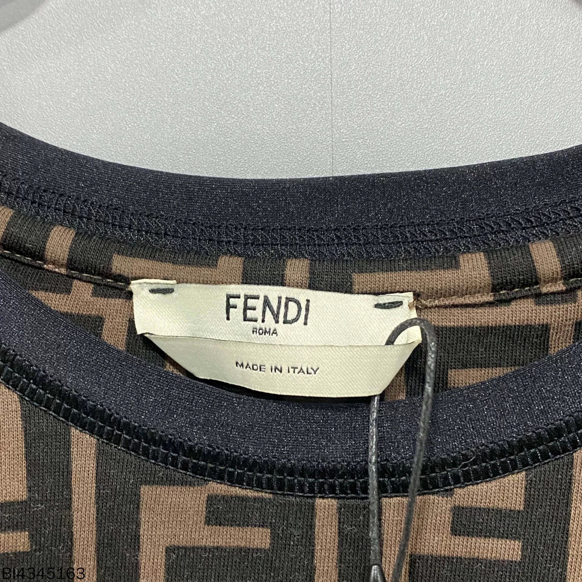 Fendi Fendi Double F Logo Sash Short Sleeve Size US M / EU 48-50 / 2 - 4 Thumbnail