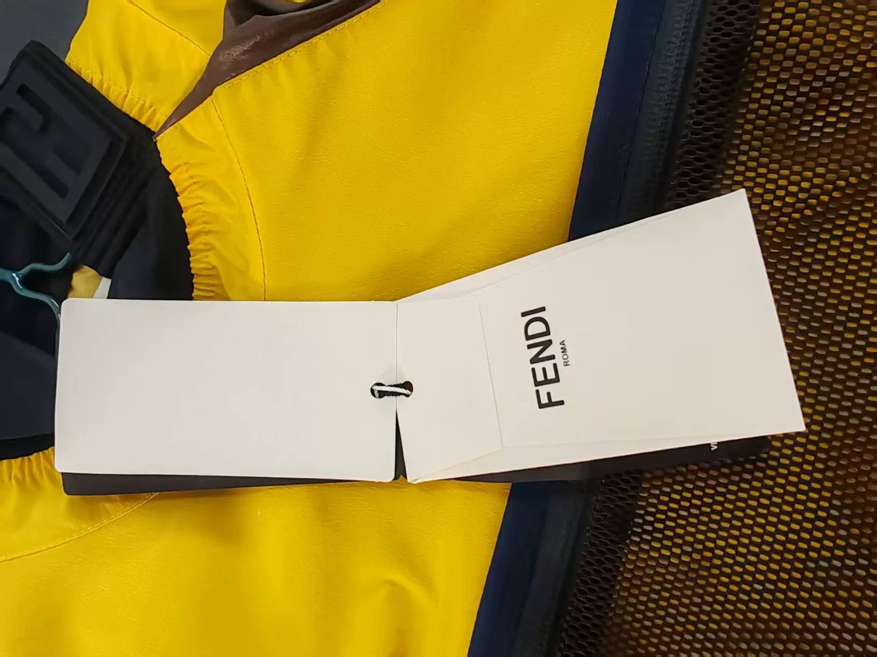 Fendi fendi yellow windbreaker with mesh pocket Size US M / EU 48-50 / 2 - 8 Thumbnail