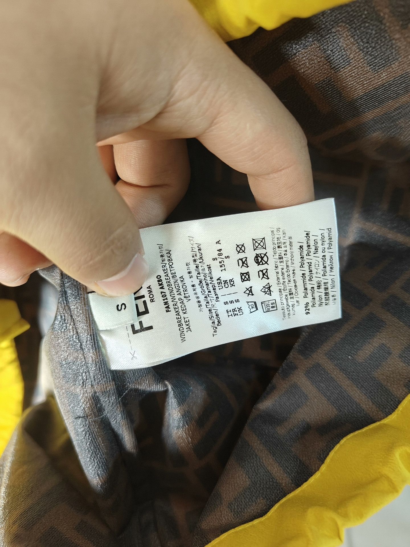 Fendi fendi yellow windbreaker with mesh pocket Size US M / EU 48-50 / 2 - 6 Thumbnail