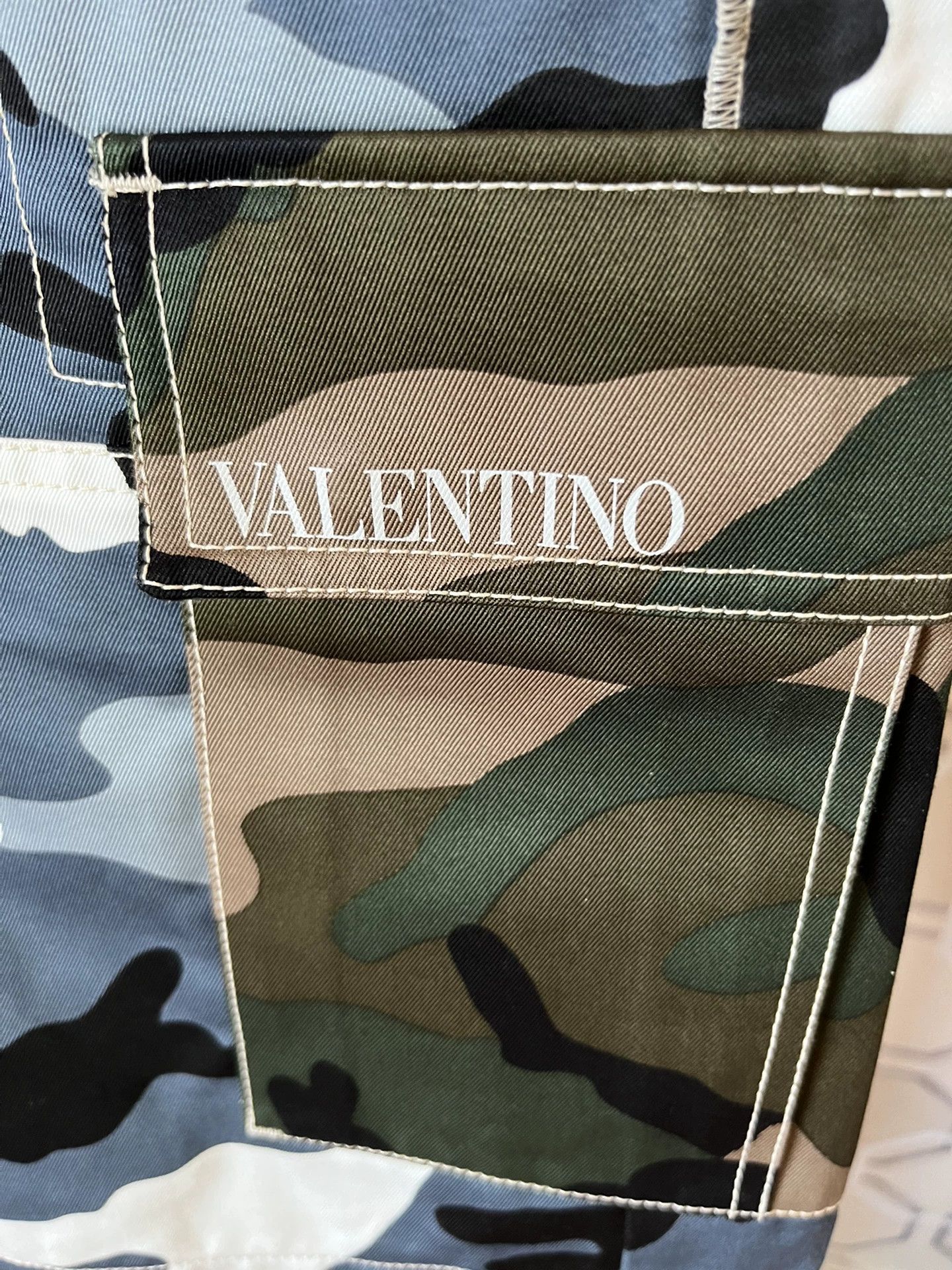 Valentino Valentino Camouflage Cargo Shorts Size US 34 / EU 50 - 3 Thumbnail