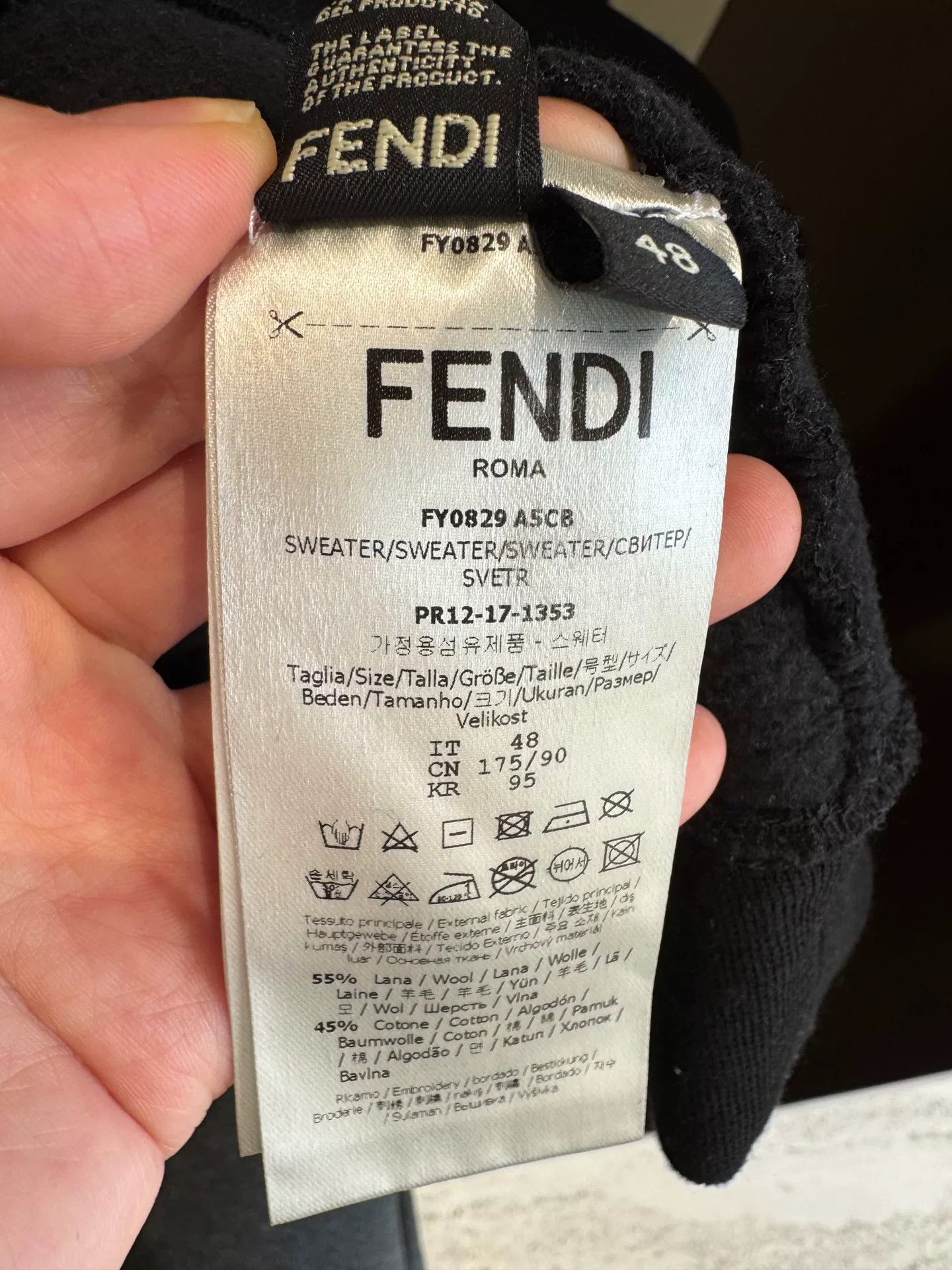 Fendi FENDI Men's Round Neck Sweatshirt Size US L / EU 52-54 / 3 - 7 Thumbnail