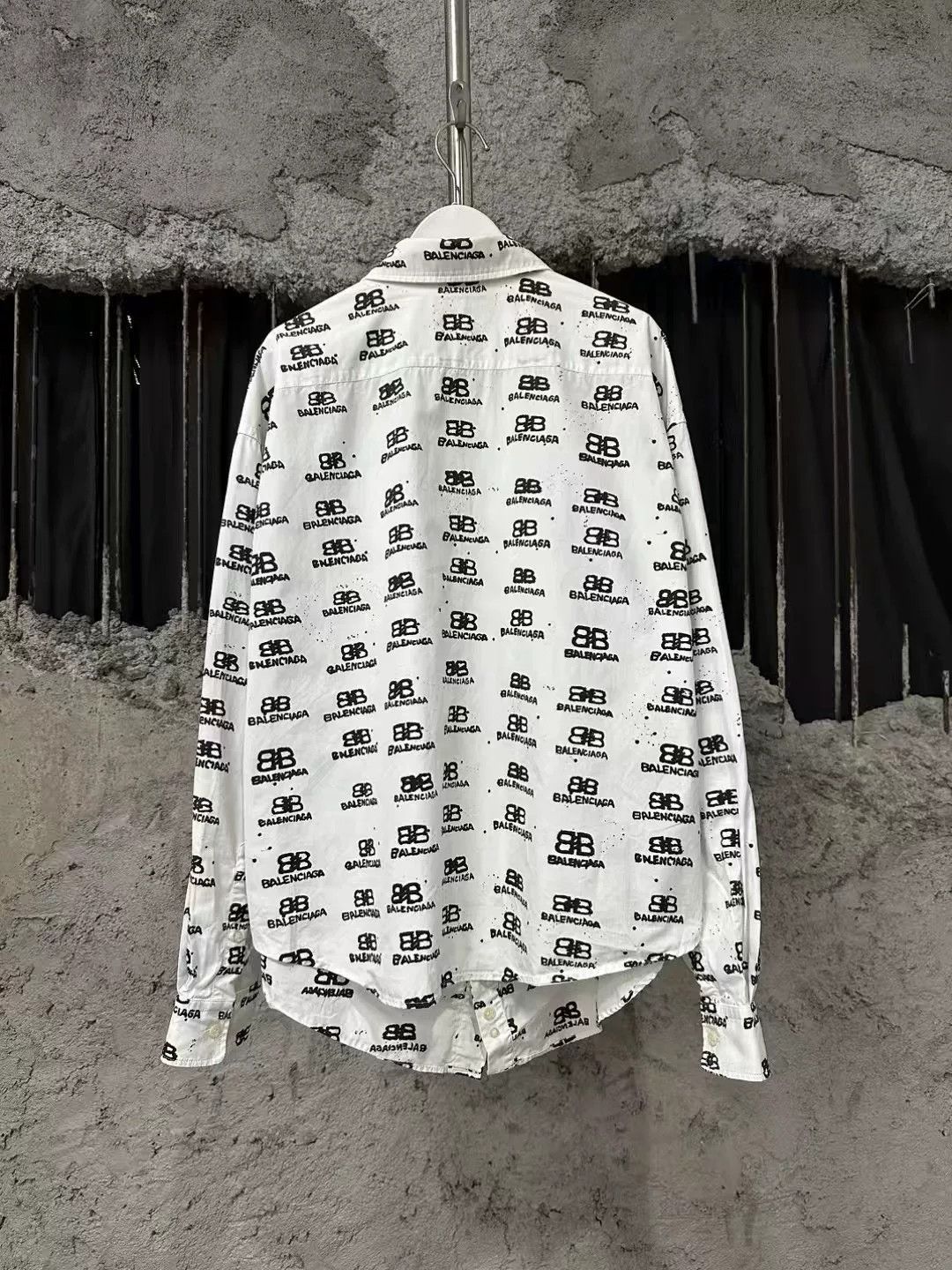 Balenciaga Balenciaga Printed White Shirt Size US XS / EU 42 / 0 - 2 Thumbnail