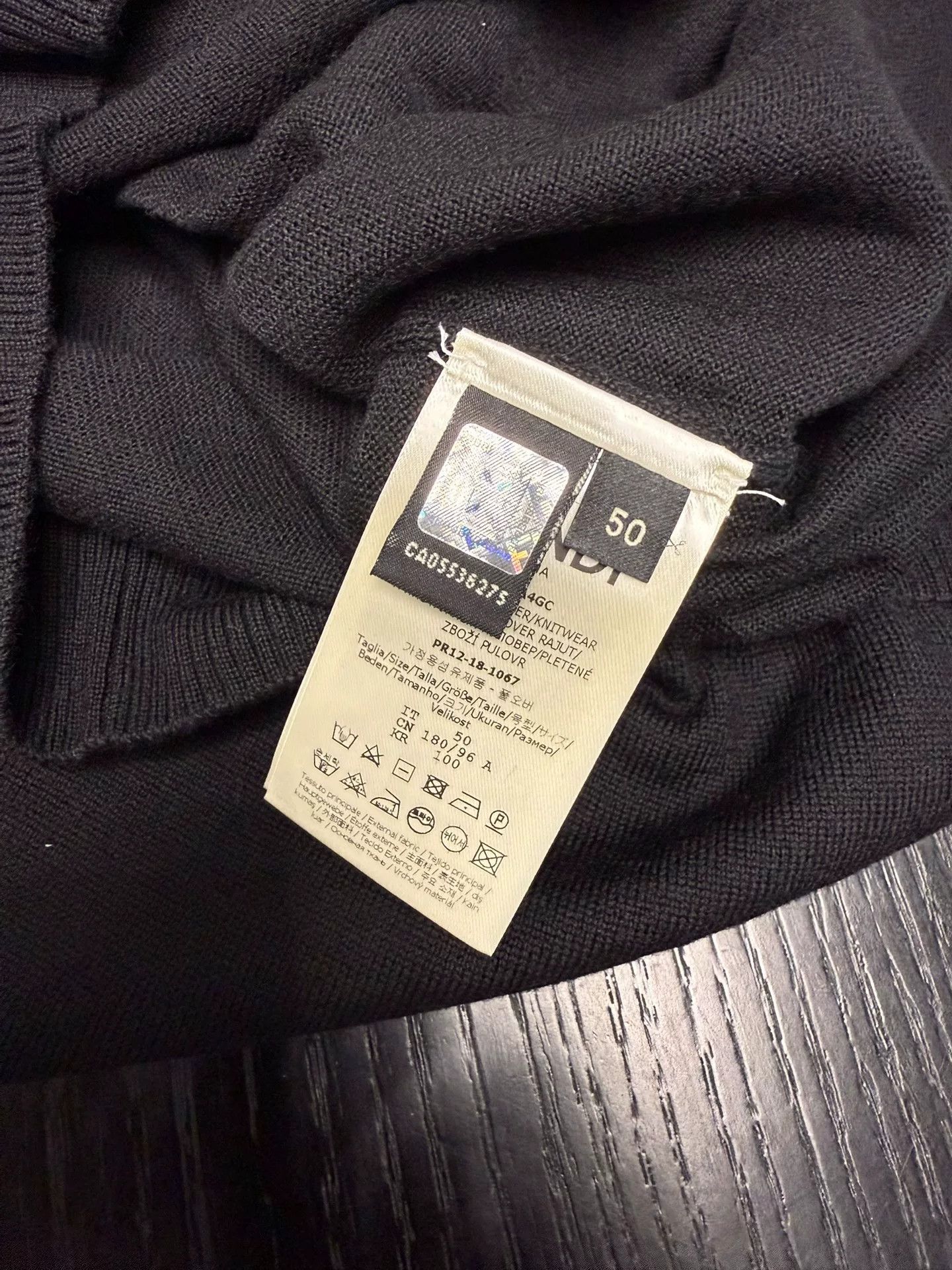 Fendi Fendi Black Wool Pullover with Logo Design Size US L / EU 52-54 / 3 - 7 Thumbnail