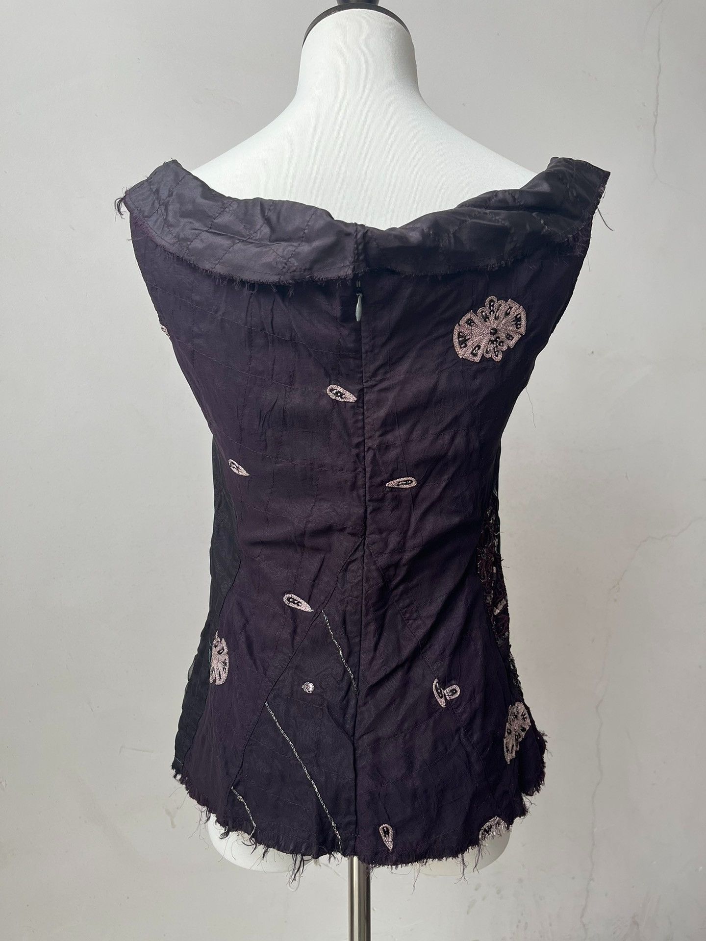 Junya Watanabe junya watanabe embroidered edge vest Size US M / EU 48-50 / 2 - 3 Thumbnail