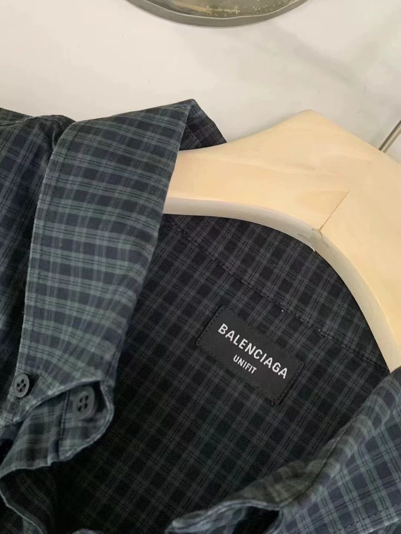Balenciaga Balenciaga Irregular Plaid Shirt XS Size US XS / EU 42 / 0 - 3 Thumbnail