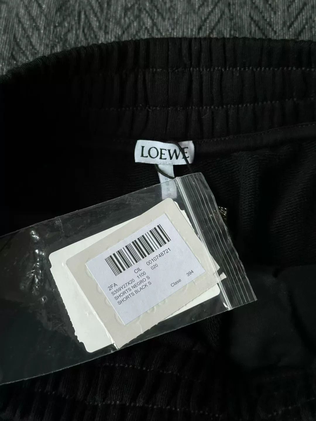 Loewe LOEWE Leather Patch Black Shorts Size US 26 / EU 42 - 3 Thumbnail
