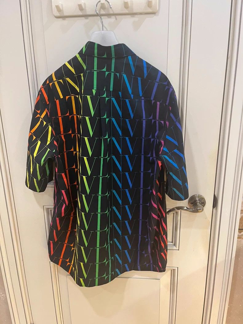 Valentino Valentino VLTN Times Print Short Sleeve Shirt Size US L / EU 52-54 / 3 - 4 Thumbnail
