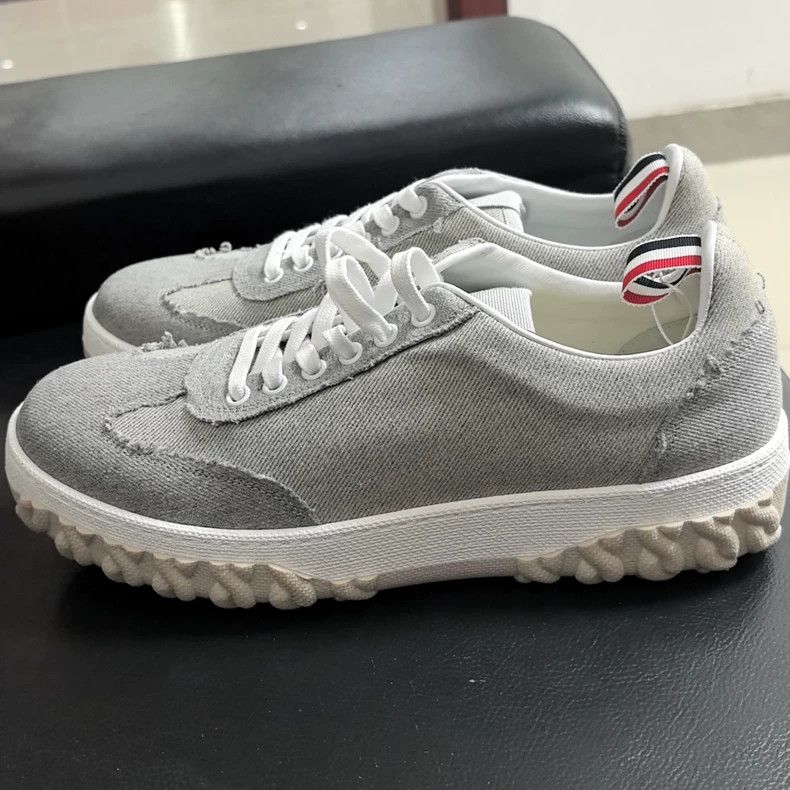 Thom Browne THOM BROWNE Men's Gray Lace-Up Sneakers Size US 10.5 / EU 43-44 - 2 Thumbnail