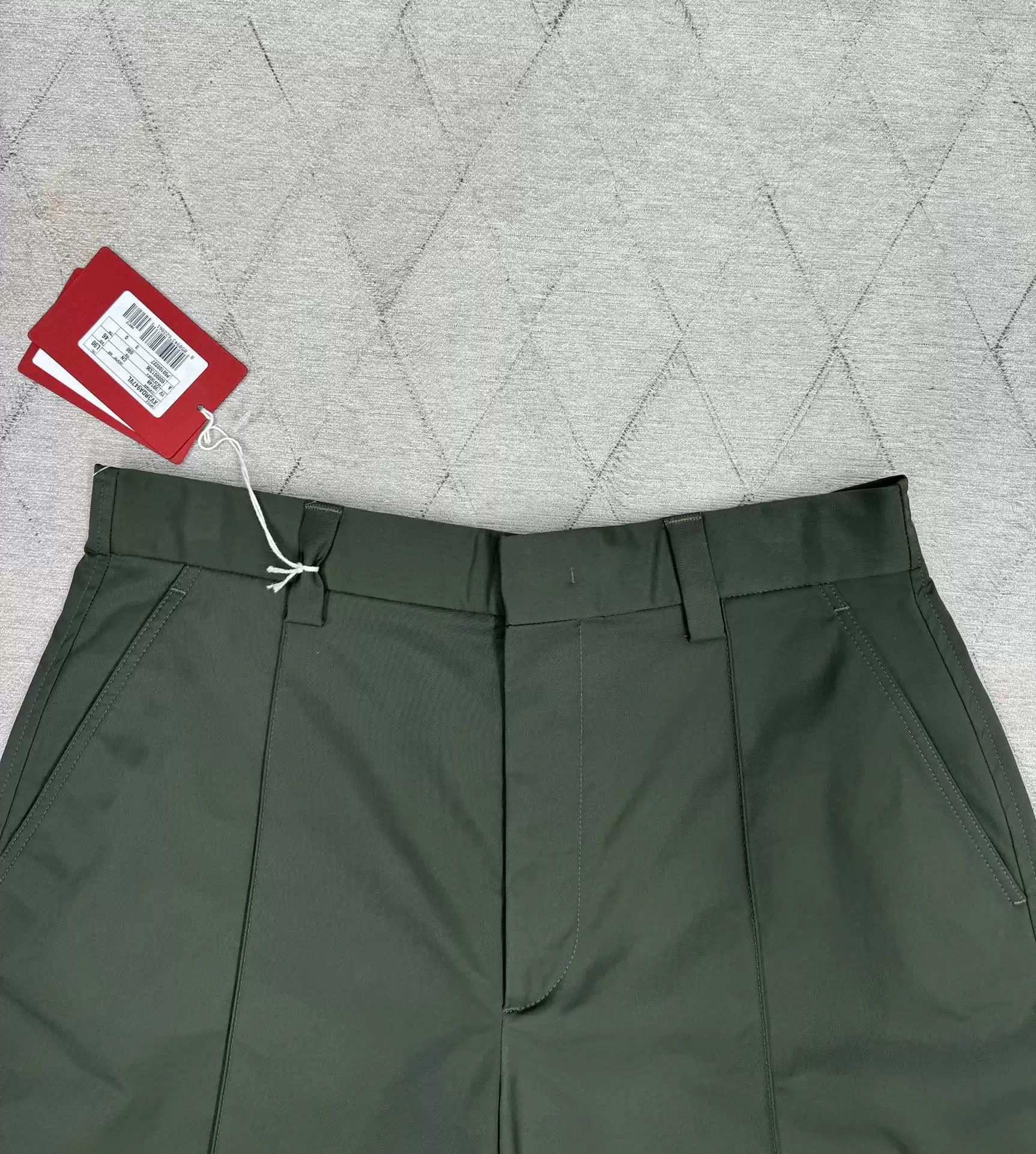 Valentino Valentino Army Green Cargo Shorts Size US 36 / EU 52 - 5 Thumbnail