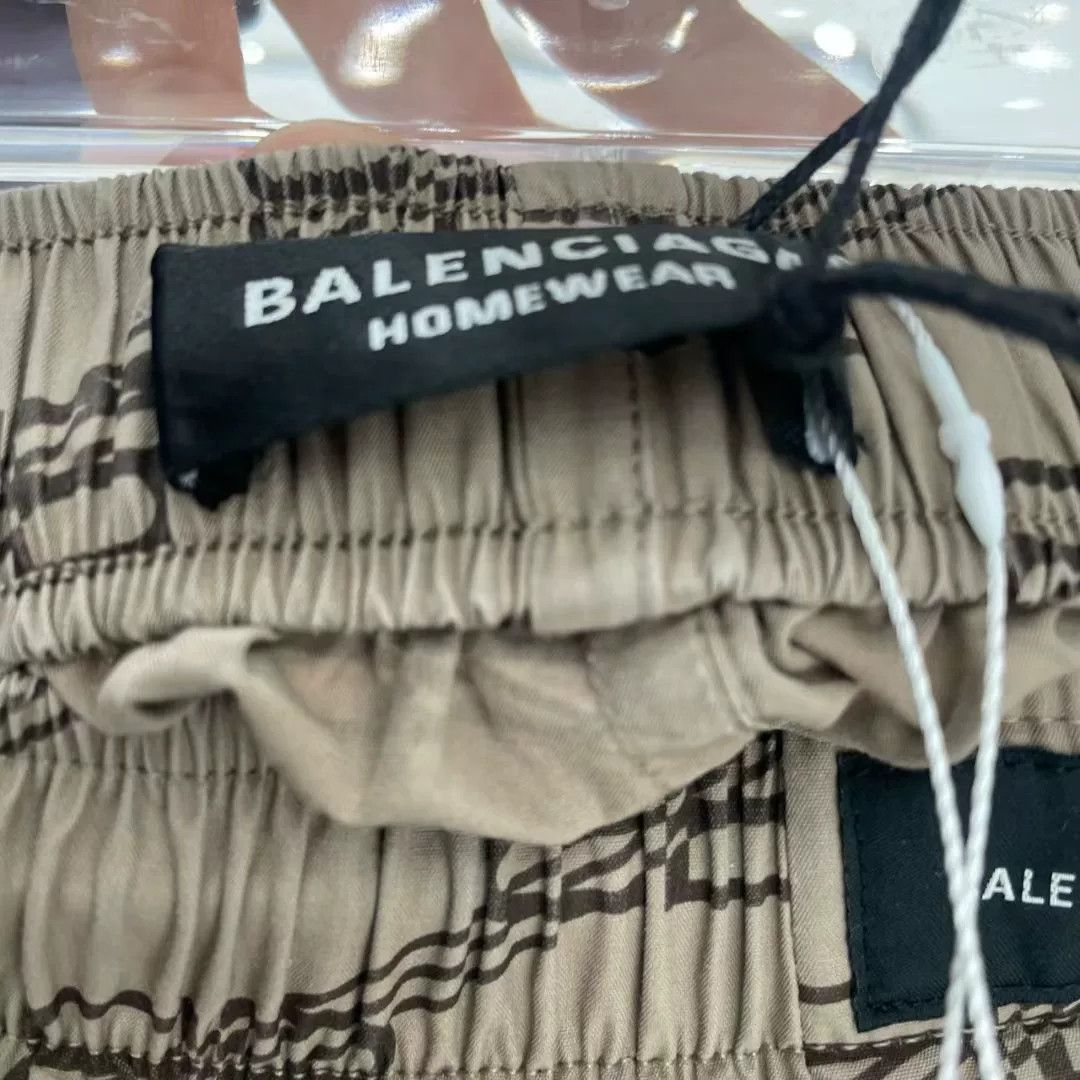 Balenciaga Balenciaga Double B Print Shorts Size US 36 / EU 52 - 5 Thumbnail