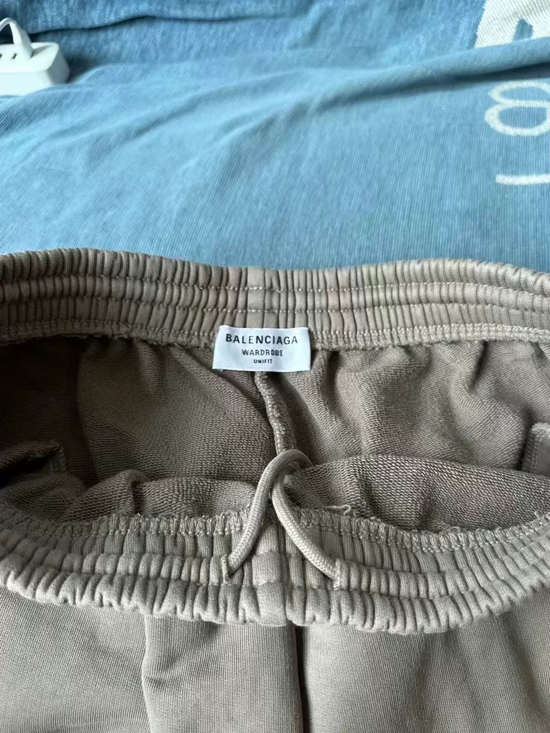 Balenciaga Balenciaga Brown Embroidered Shorts Size US 26 / EU 42 - 3 Thumbnail