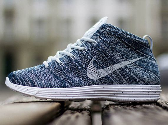 Flyknit Chukka Squadron Blue
